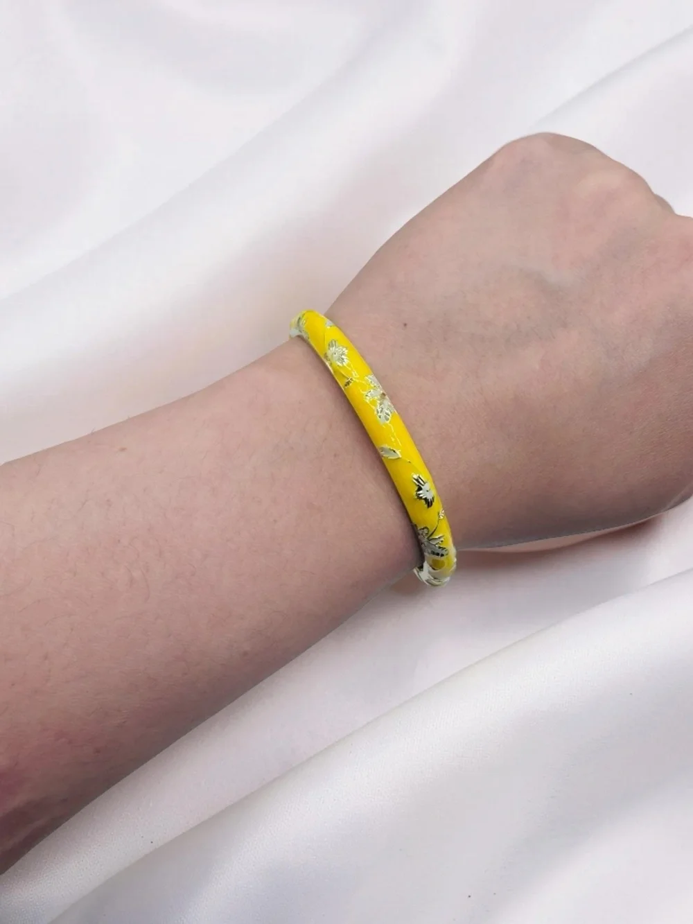 Yellow Floral Enamel Bangle Bracelet Gold Tone Vintage Style Statement Jewelry